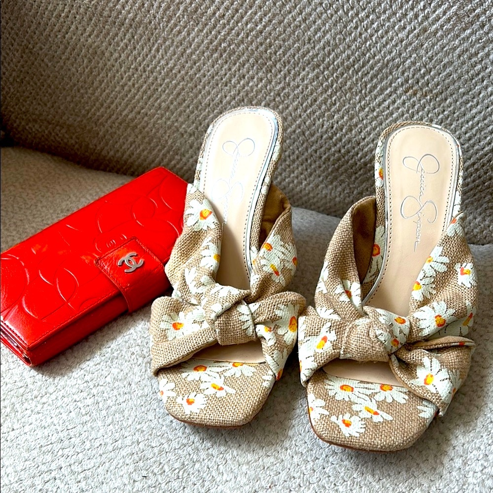 🆕🌼Jessica Simpson Floral Rattan Bow Sandals - Picture 3 of 7